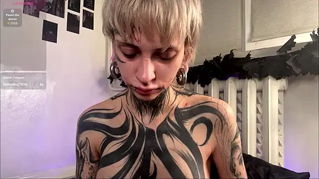 Chatroom XXX en direct de KizzieSherbert