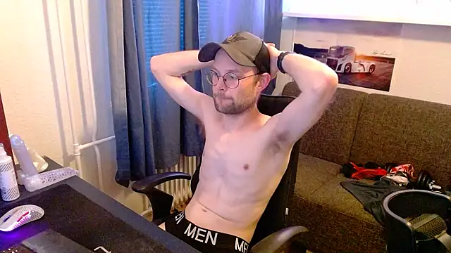_whoisthatguy_ Live XXX-chat