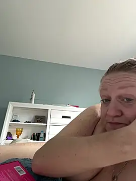 Kellilyn10n Live XXX chat