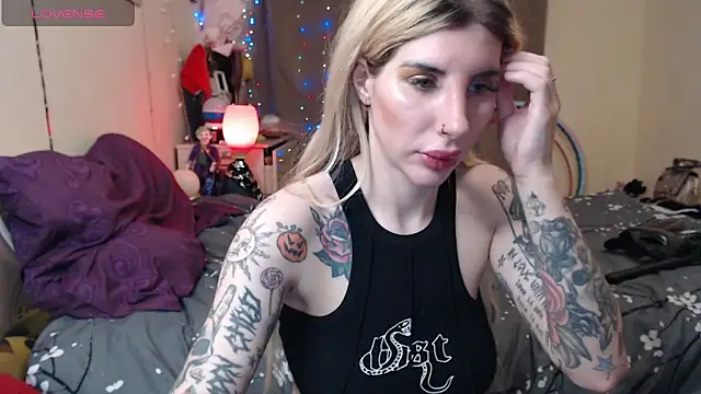 BLACKPeonyy: απευθείας συνομιλία ΧΧΧ