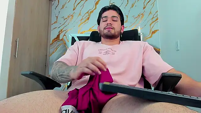 Chatroom XXX en direct de ElianKeiser