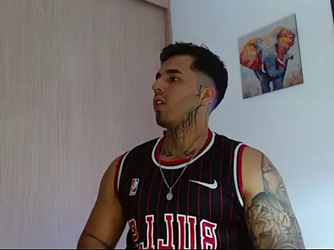 Chat XXX ao vivo de Jacobb_Phoenix