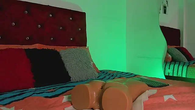 Alexxus_Smith 即時 XXX 聊天