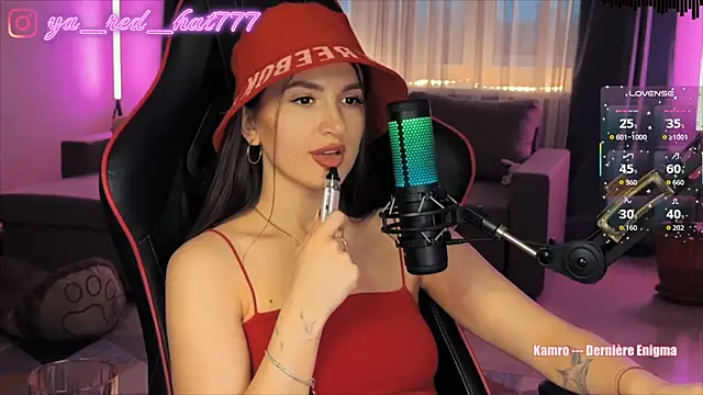 -RED_HAT-'s Live XXX Chat
