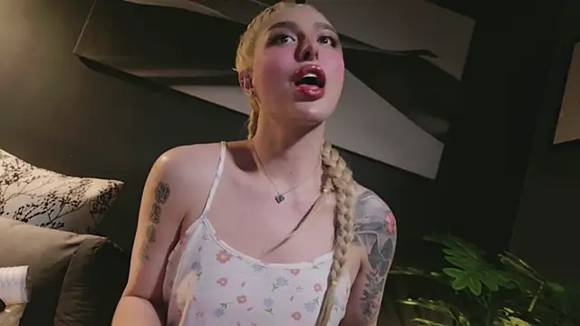 LetisiaRocksn Live XXX chat