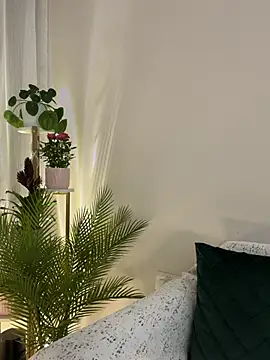 HotLdyllic live XXX chat