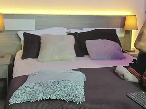 ZarahFoxx Adlı Modelin Canlı XXX Sohbeti