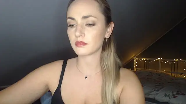 ScarlettSensitive Chat XXX live