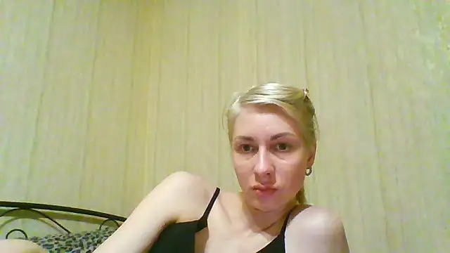 Chatroom XXX en direct de AmberandBlond