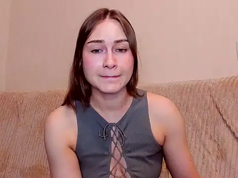 sleeeep_y's Live XXX Chat