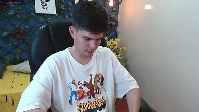 akissangel Chat XXX live