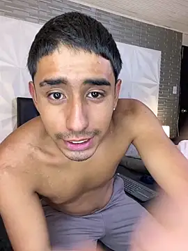Chat XXX ao vivo de Isaak_Salomee