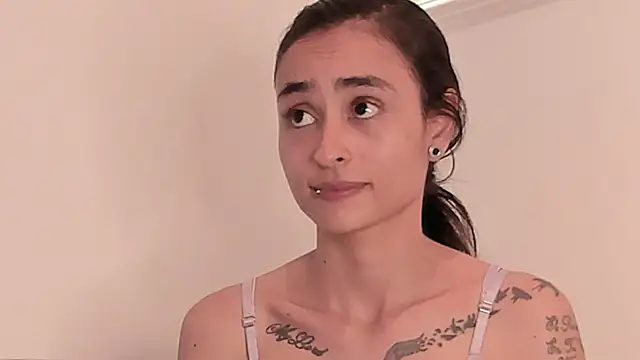 Megan_Mill Adlı Modelin Canlı XXX Sohbeti