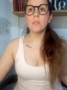 SofiEsteves Chat XXX live