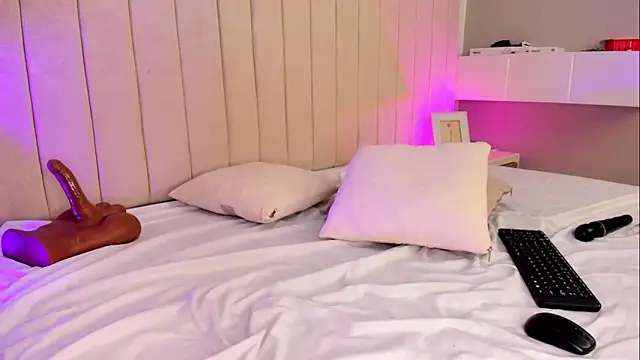 Živý XXX chat Littleolivia_