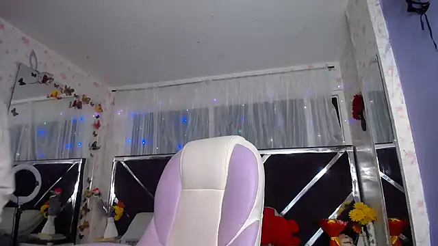 Santy_bigcock_01 即時 XXX 聊天