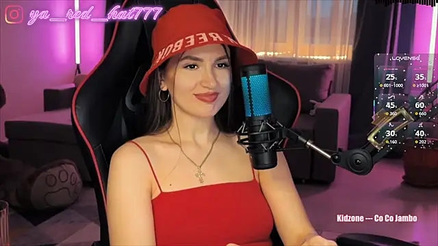 -RED_HAT- Adlı Modelin Canlı XXX Sohbeti