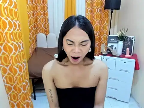 TsAlexa_Blaire Adlı Modelin Canlı XXX Sohbeti