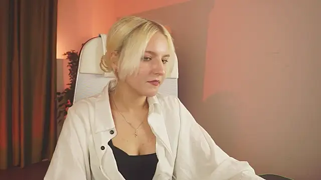 Chatroom XXX en direct de ViolaMore