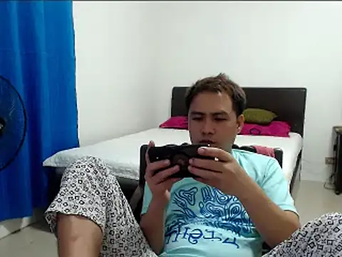 asianhottyboy – Naživo XXX chat