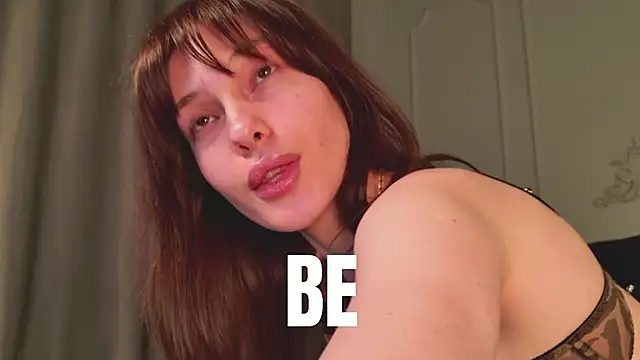 XXX chat uživo modela Mili_Joy