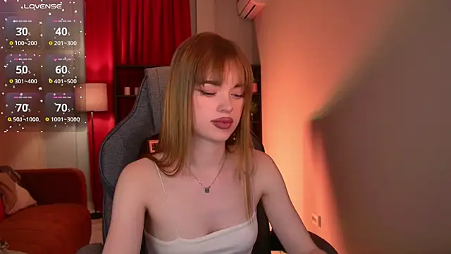 FlexyFox's Live XXX Chat