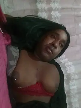 XXX chat uživo modela Hellentrans24