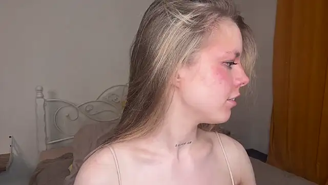 Catrinee Live XXX-chat