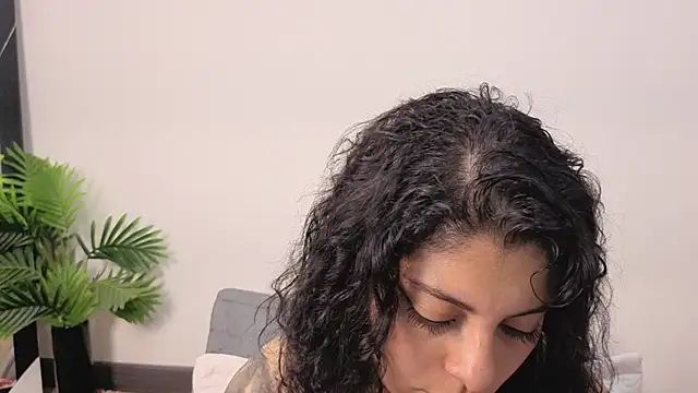 Iam_Issaa Chat XXX live