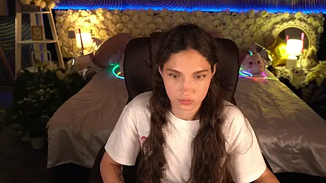 BabyFlowerr Chat XXX in diretta