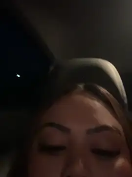 lariic's Live XXX Chat