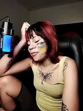 Liv_Alt Chat XXX live