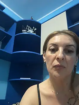 Hot-Milf4U: онлайн-секс-чат