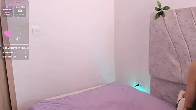 IIVY_KUSH Chat XXX live