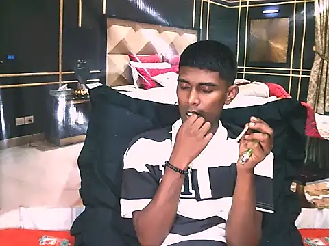 IndianThuggin Live XXX-chat