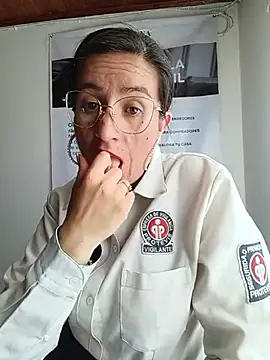 Chat +18 de Valentina--1 ao vivo
