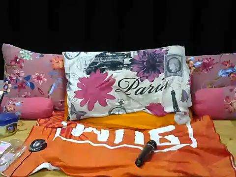 Pearl_00's Live XXX Chat