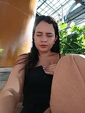 Julieth_hot-69 Live XXX-Chat