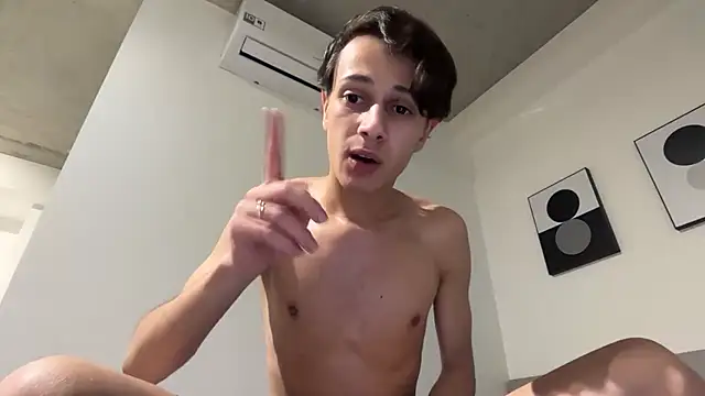 Chat +18 de ivan_abundance ao vivo
