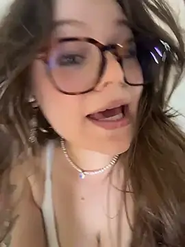 Chatroom XXX en direct de Tallulah_Kinky