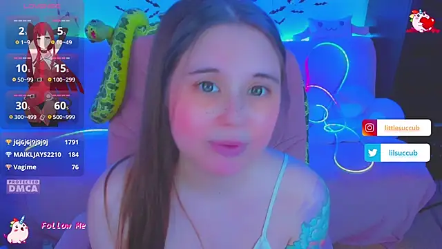 Lolisuccub élő XXX-chatje