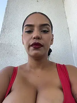 Chat XXX en directo de Sara-77
