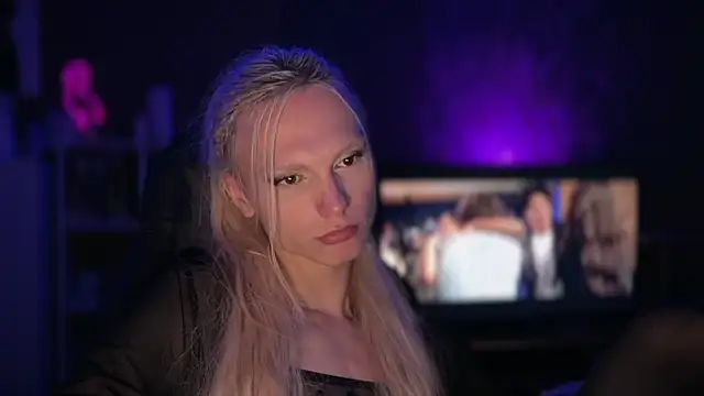 sindLy Live XXX Chat