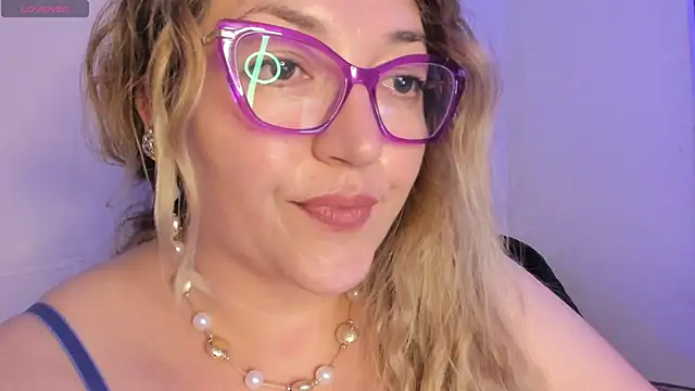 Naty_Mature_'s Live XXX Chat