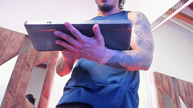 Justin_WhiteJS Chat XXX live