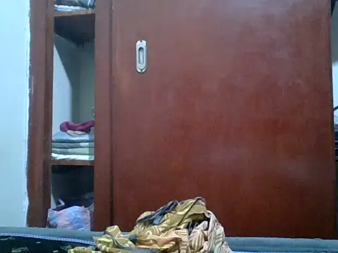 sexy_inayah's Live XXX Chat