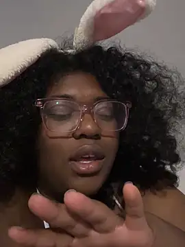 Chat +18 de bunbun420247 ao vivo