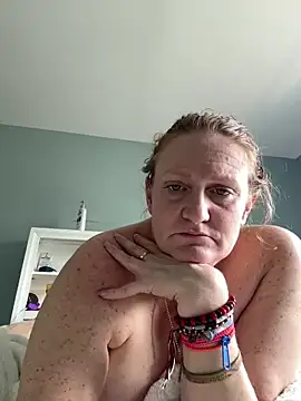 Kellilyn10's Live XXX Chat
