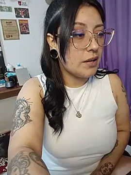 DaniPoison's Live XXX Chat