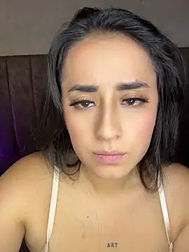 Chatroom XXX en direct de Antonella_Julieta